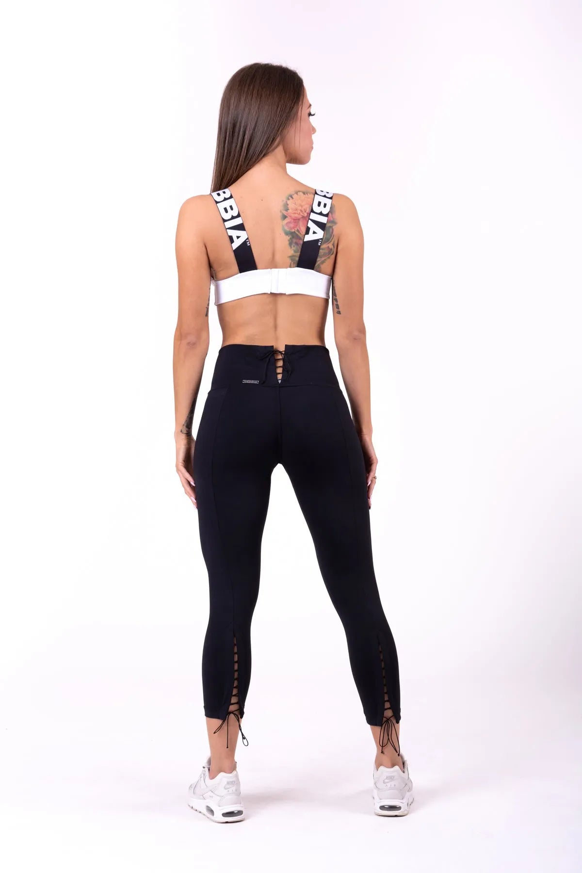NEBBIA Lace-Up Sport Bra/Sport-BH, white