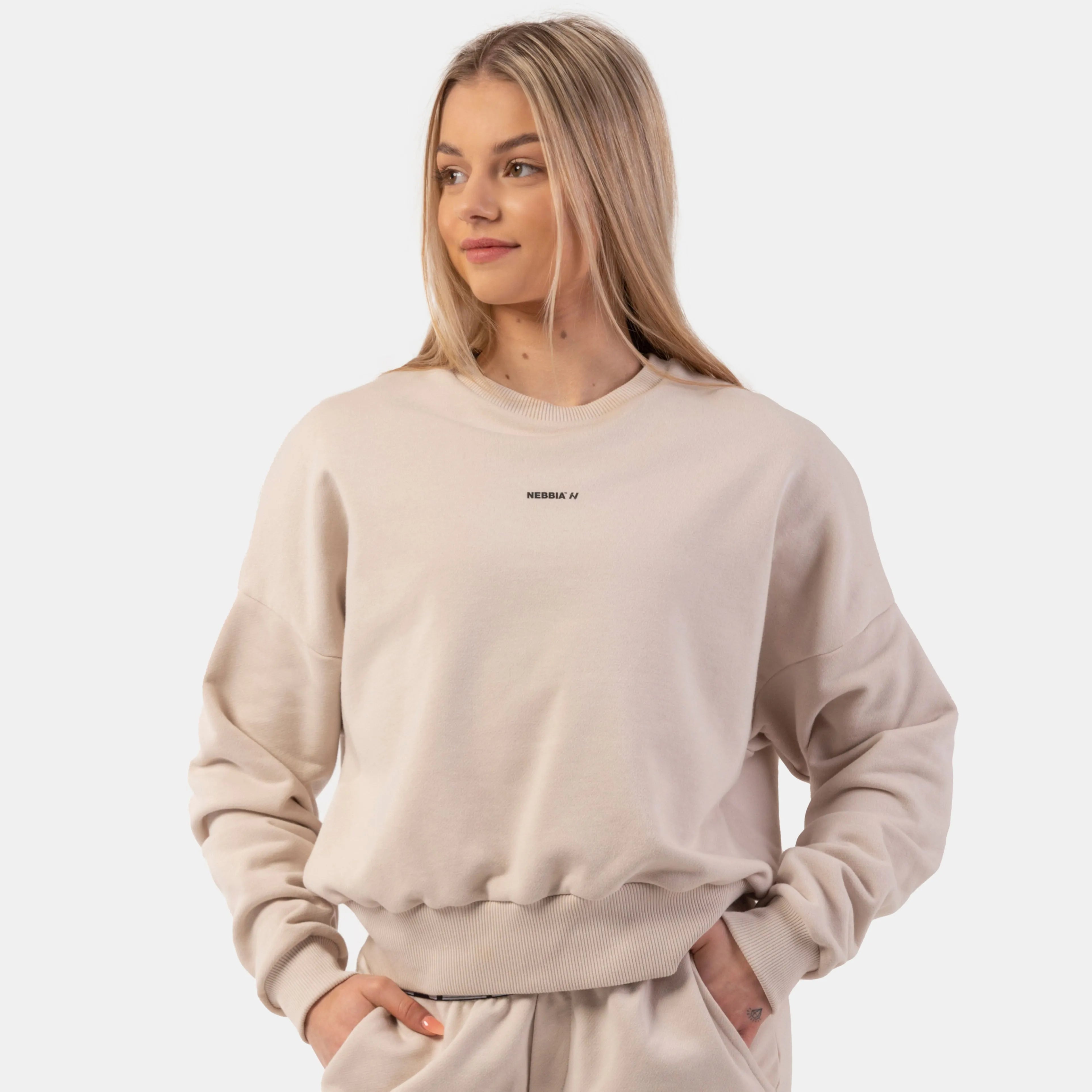 NEBBIA Loose Fit Sweatshirt/Træningstrøje "Feeling Good", cremefarvet