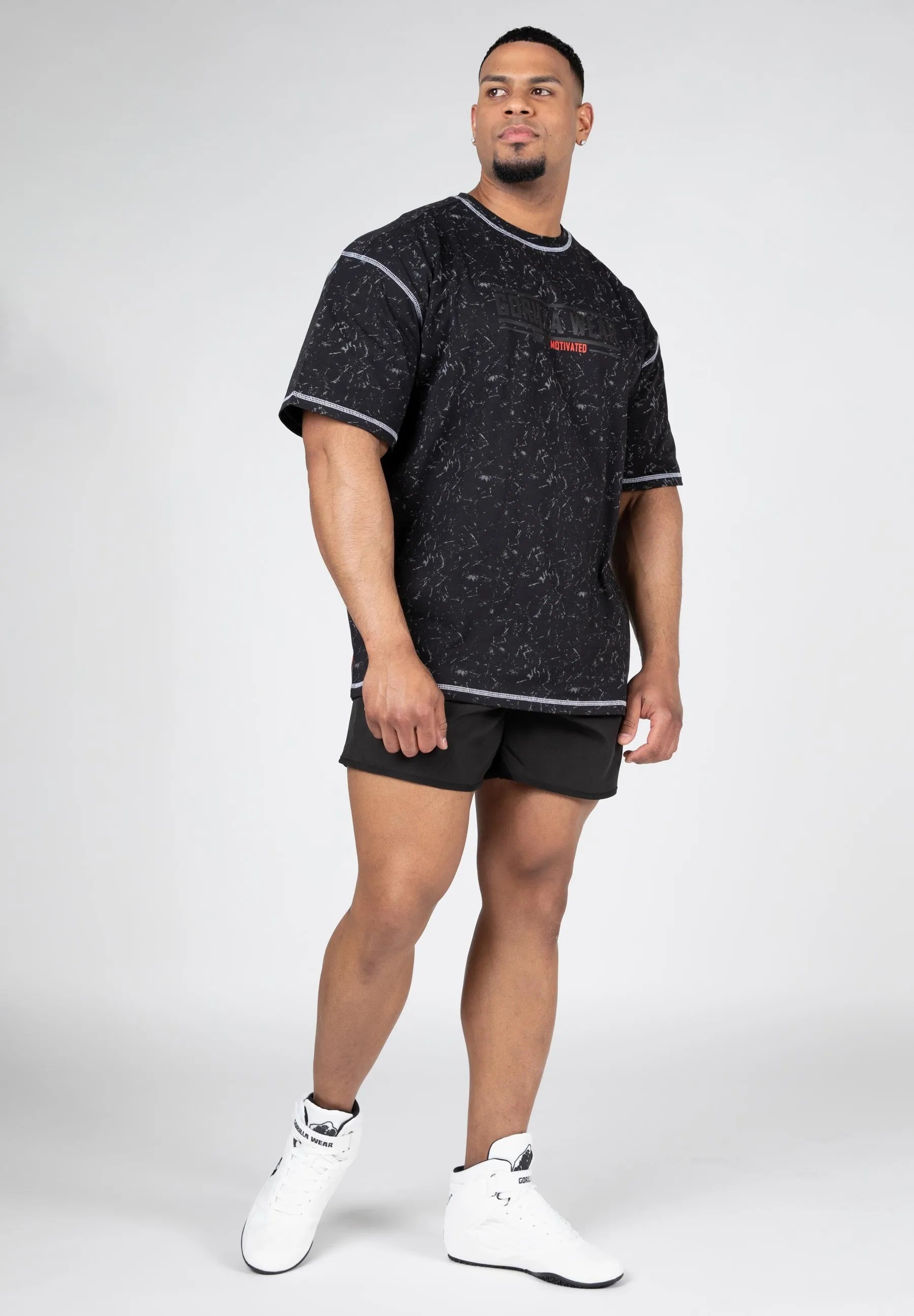 Gorilla Wear Saginaw Oversized T-shirt, vasket sort