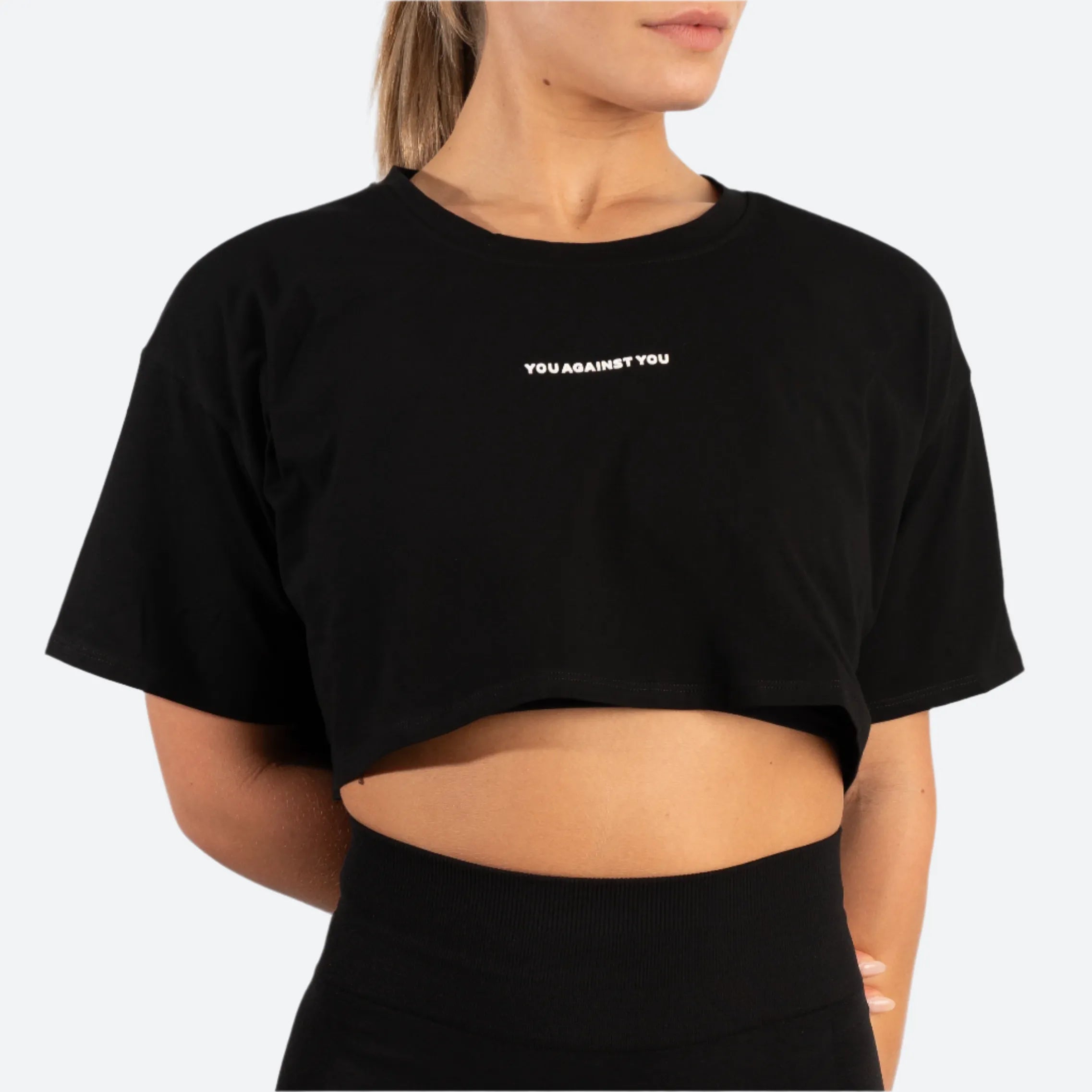You Against You Elevate Crop Top/Träningstopp - Black