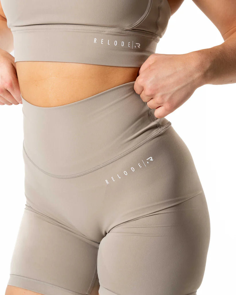 RELODE Mercy Shorts/Träningsshorts - Beige
